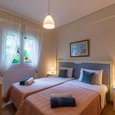 Barbati Seafront Luxury Suites 外观 照片